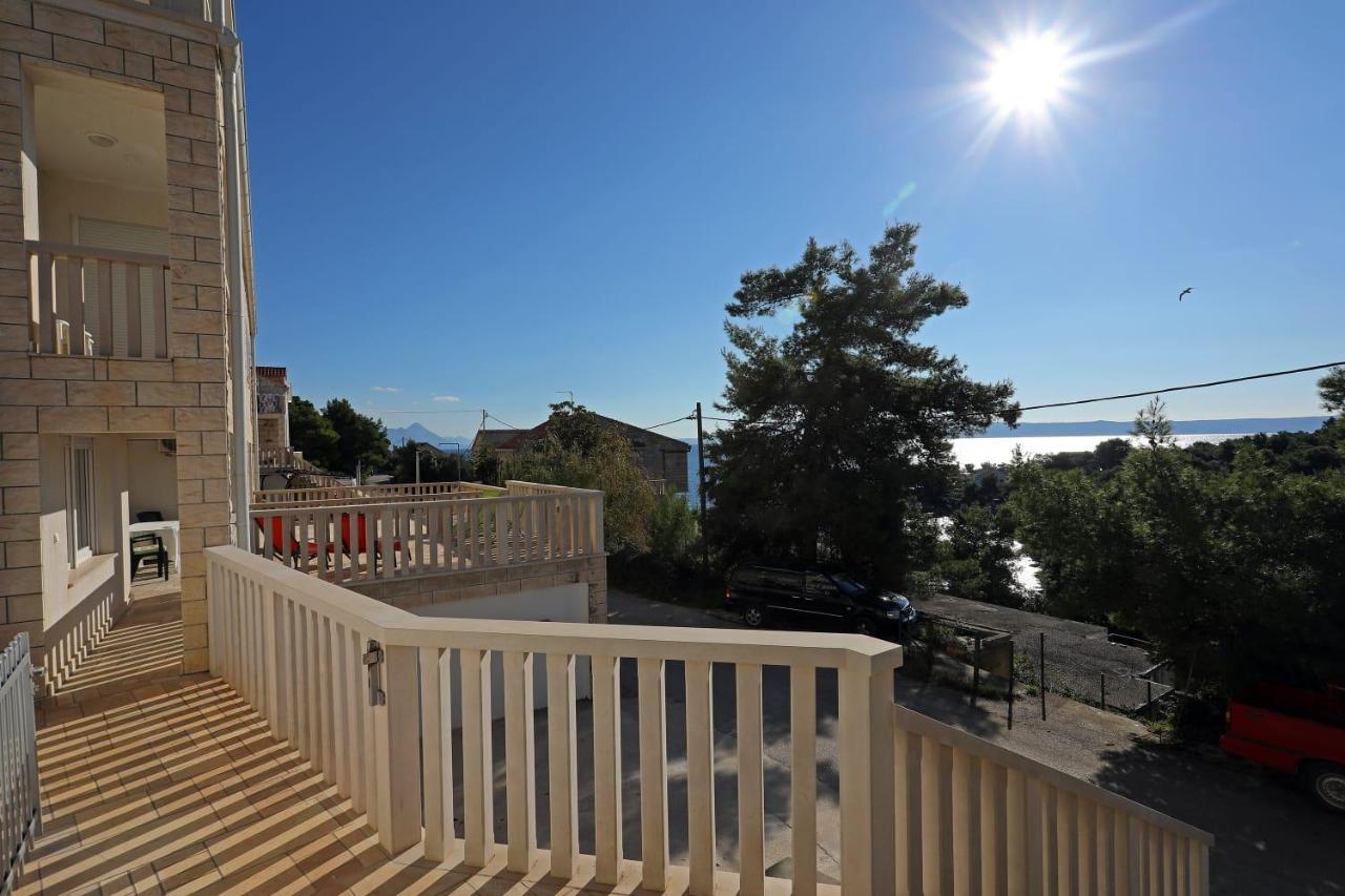 Sea View Apartments Selca  Экстерьер фото